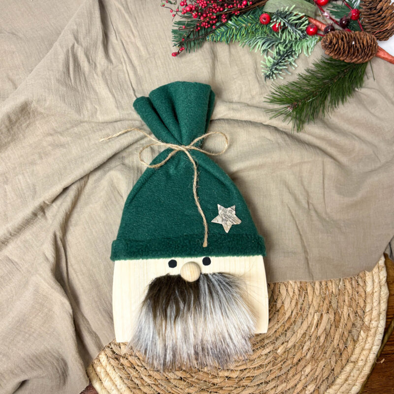 Weihnachts-Wichtel mit grüner Mütze mittel