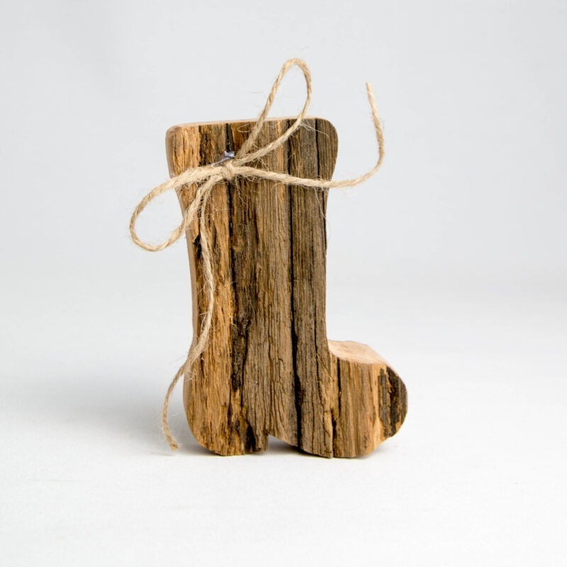 Weihnachtlicher Stiefel aus Altholz
