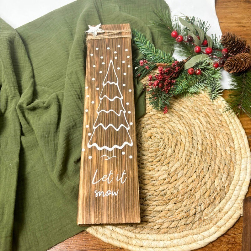 Weihnachtliches Holzschild "Let it snow"