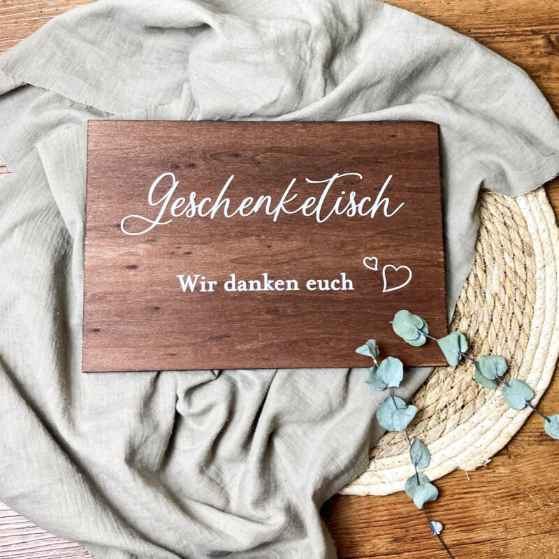 Holzschild Geschenketisch